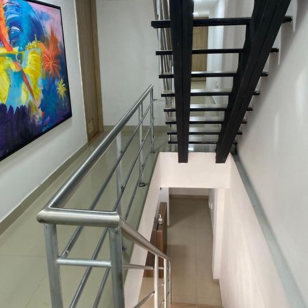 110 Loft Aparthotel Cali Exterior photo